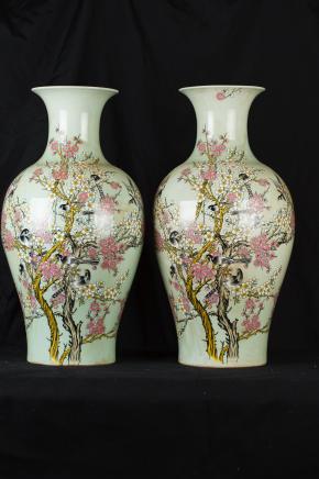 Pair Chinese Famille Vert Porcelain Vases Ming Bird Urns 