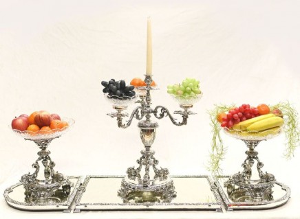 Sheffield Silver Plate Centrepiece Glass Serpent Table Display Stand