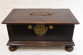 17th Century Portugese Casket Box - Walnut Jewellery Case
































