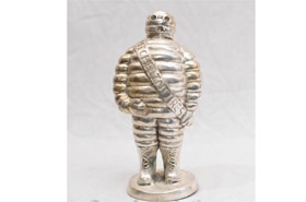 Michelin Man Bronze Statue Bibendium Sculpture 






