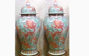 Pair Chinese Porcelain Dragon Urns - Famille Noire Vases Temple
 
























